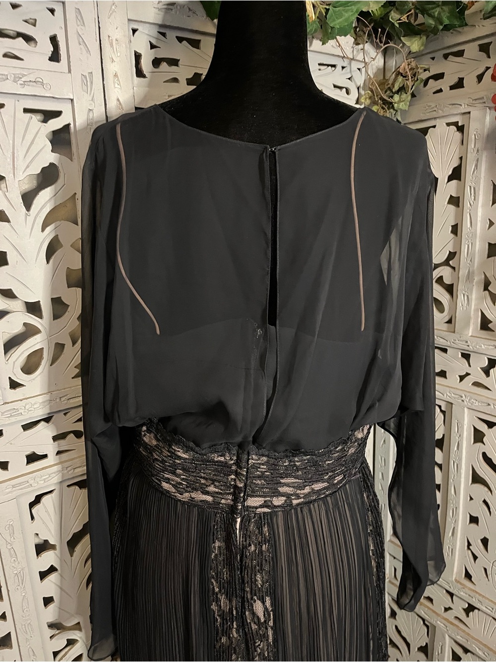 JACK BRYAN VINTAGE 60’s/70’s ELEGANT BLACK CHIFFON & LACE MAXI FORMAL DRESS - Picture 9 of 14